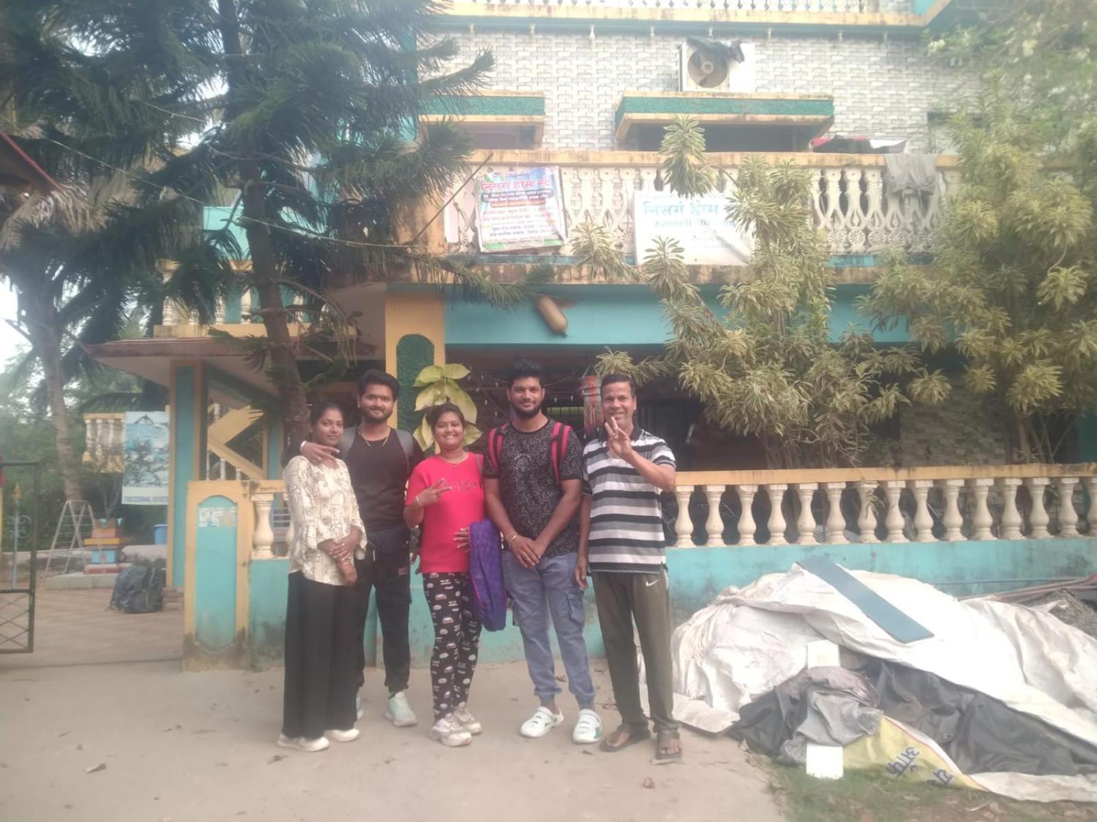 Homestay Nisarg Near Bus Stand *